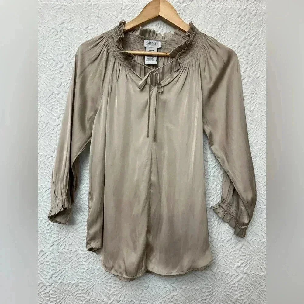 Carmen Marc Valvo Blouse Size XS Color Milky Malt Smocked Neck Tie Front NWT